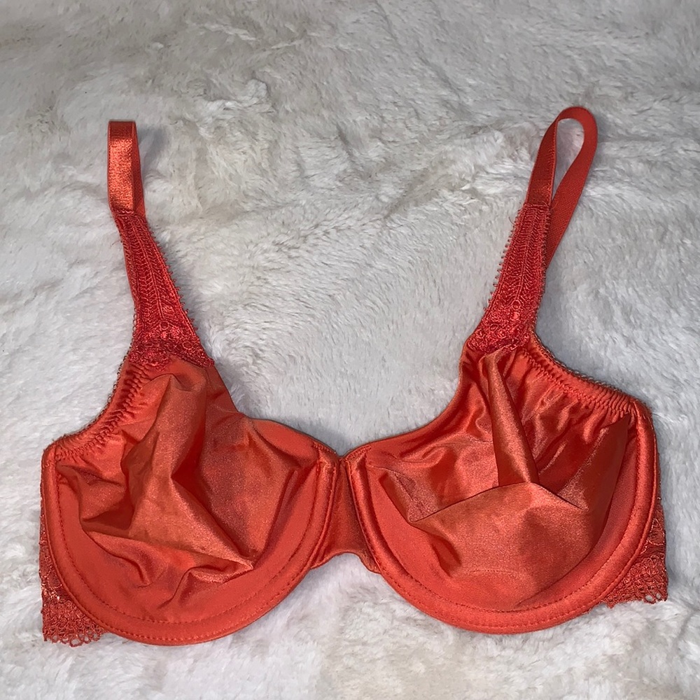 32D Wacoal Unlined orange bra
